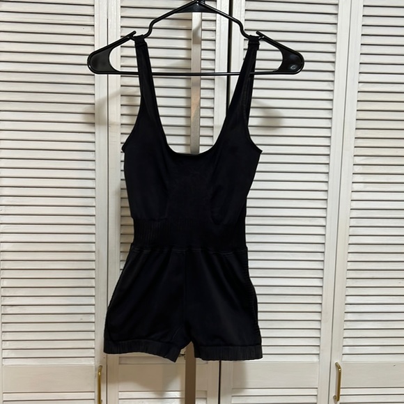 Free People Good Karma Runsie - Picture 3 of 12